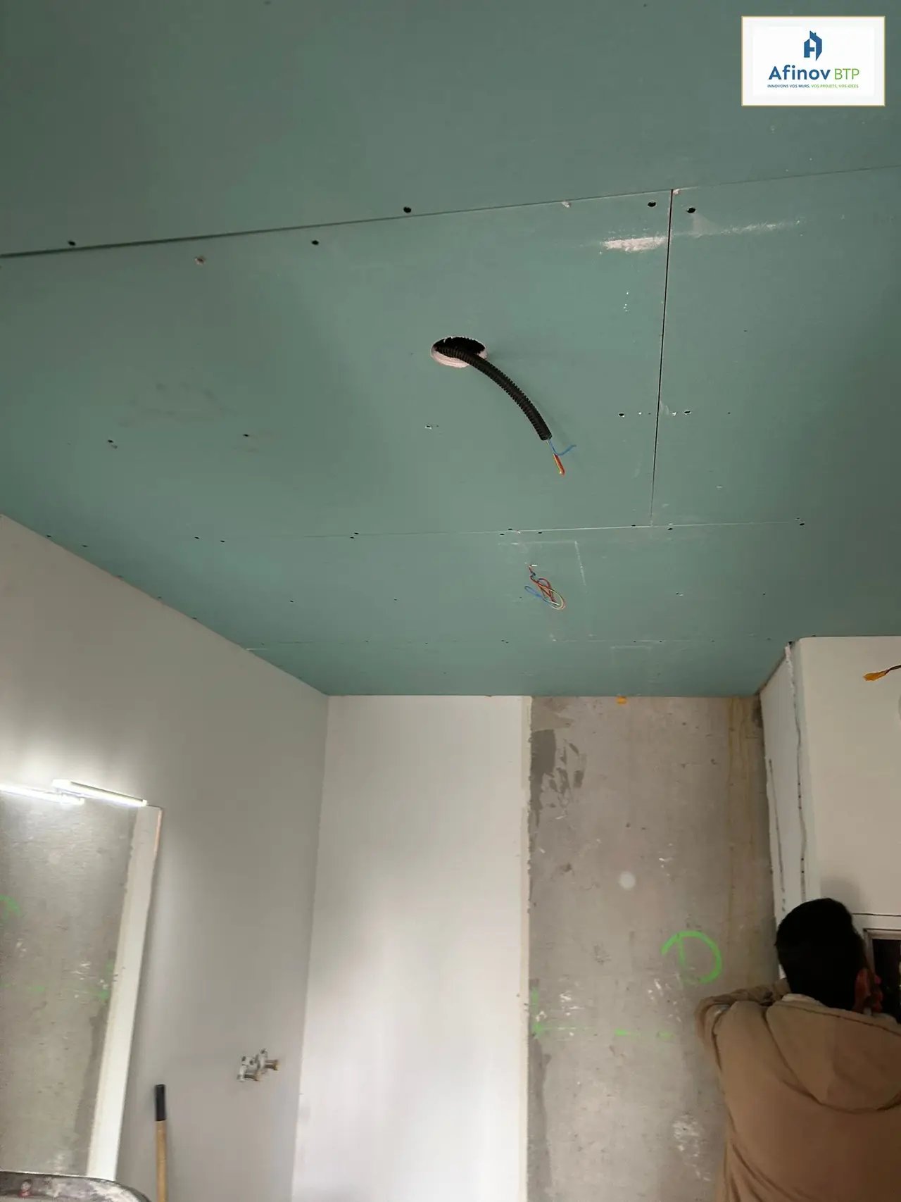 Salle de bain, Bagneux : démolition et préparation