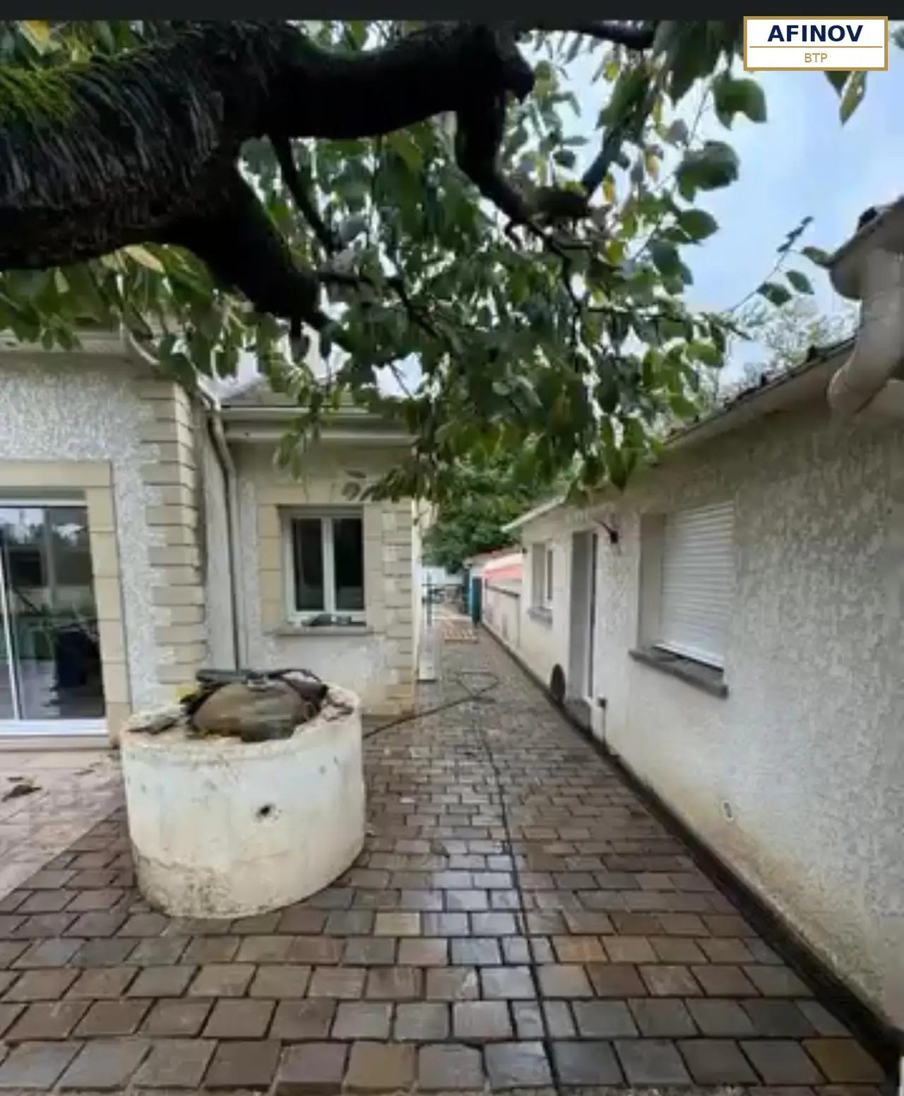 Allée en pierre naturelle, avant les travaux